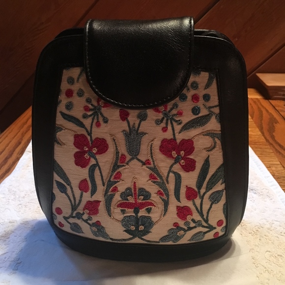 Suzani from Turkey Handbags - Suzani Floral Embroided Shoulder Purse, Handbag Suzani from Turkey Handbags - Suzani Floral Embroided Shoulder Purse, Handbag